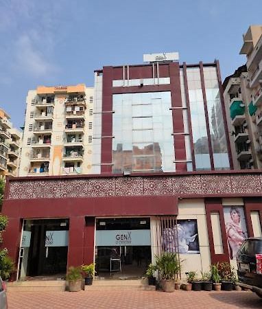 Genx Le Crescent Ghaziabad Hotel Luaran gambar