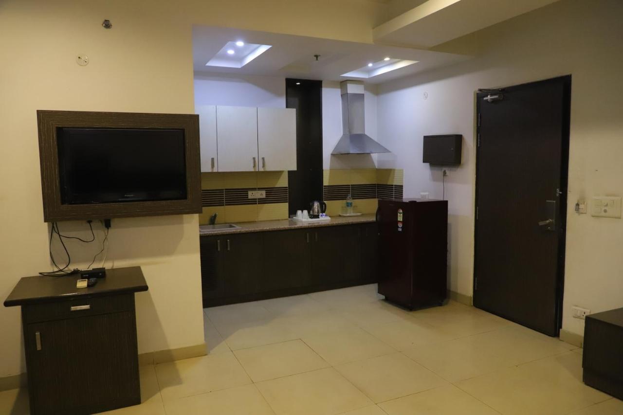 Genx Le Crescent Ghaziabad Hotel Luaran gambar