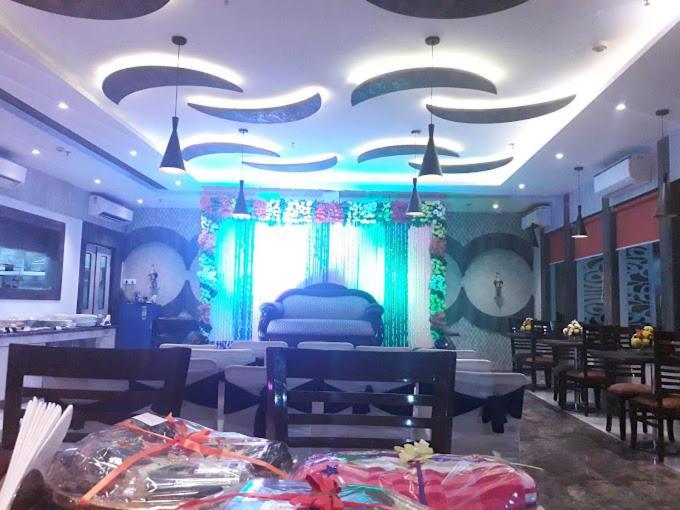 Genx Le Crescent Ghaziabad Hotel Luaran gambar