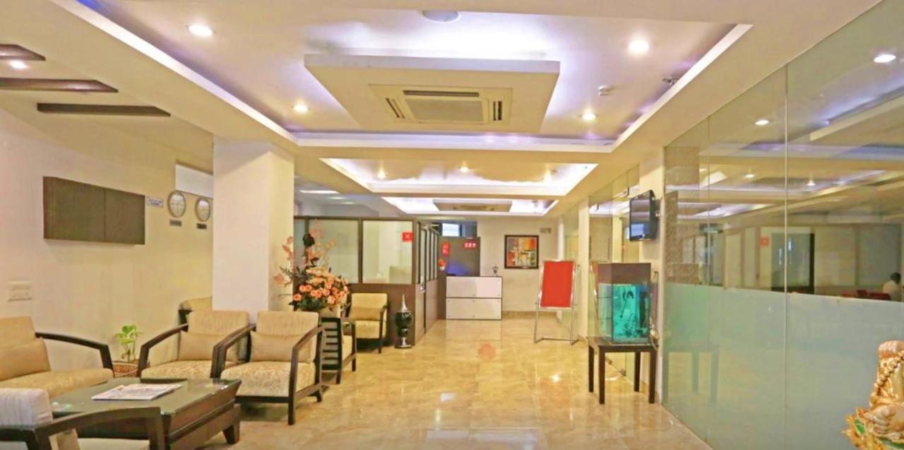 Genx Le Crescent Ghaziabad Hotel Luaran gambar