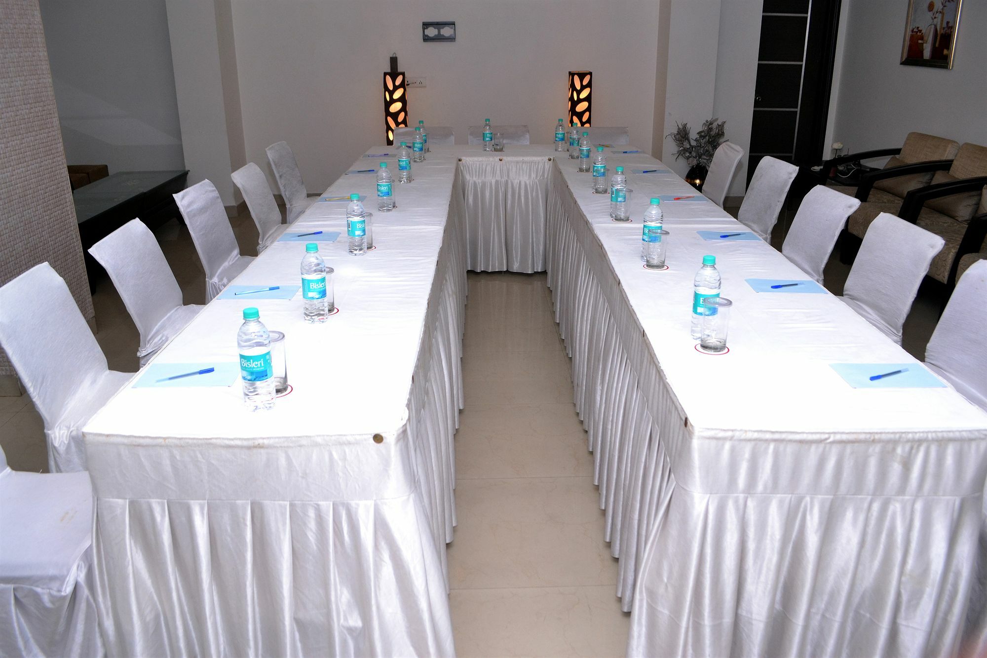 Genx Le Crescent Ghaziabad Hotel Luaran gambar